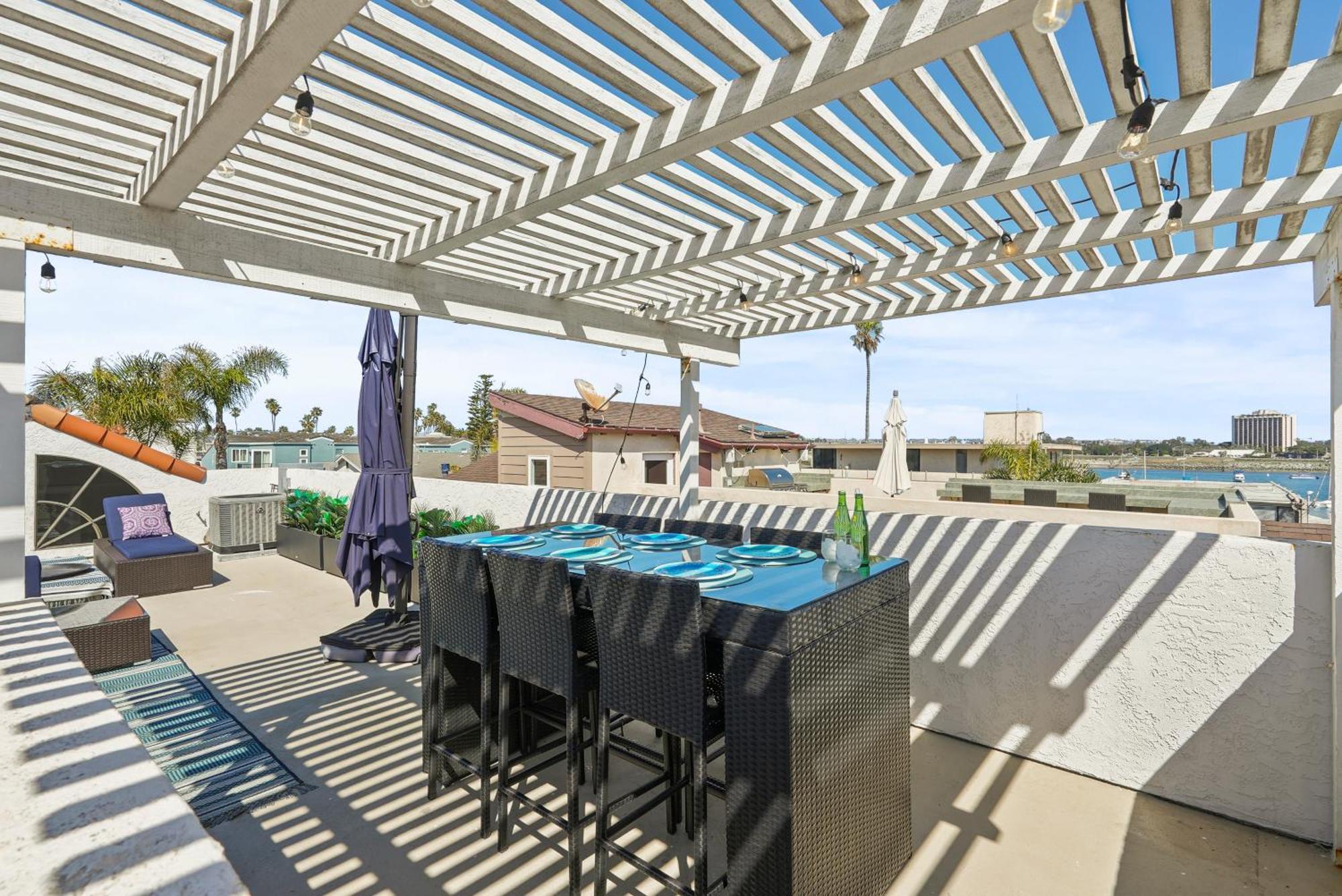 Massive W Stunning Rooftop, Parking, Spa, Ac & Bay Views! Casa de férias San Diego